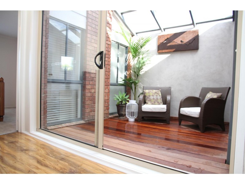 67 Rangeview Drive, Skye VIC 3977