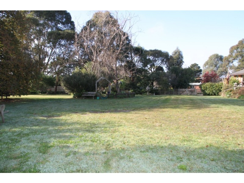 19 Barmah Court, Frankston South VIC 3199