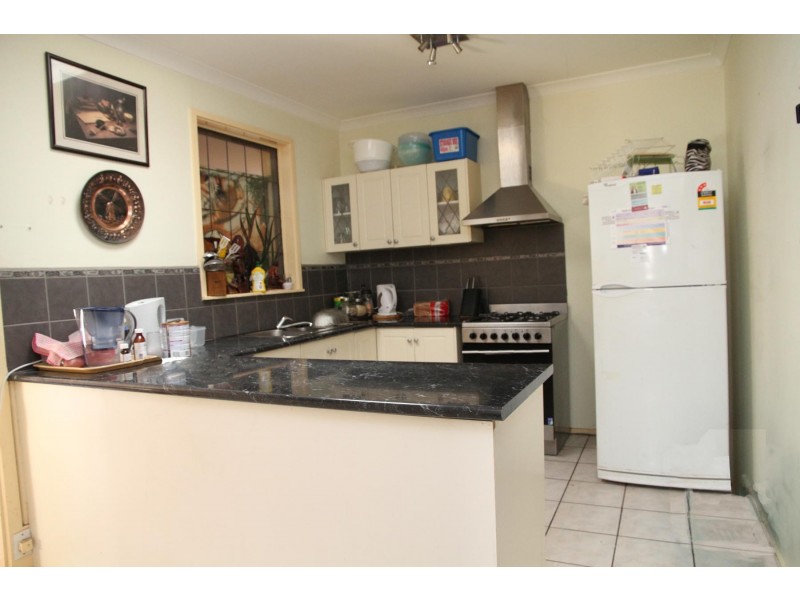 4 Nodding Avenue, Frankston North VIC 3200