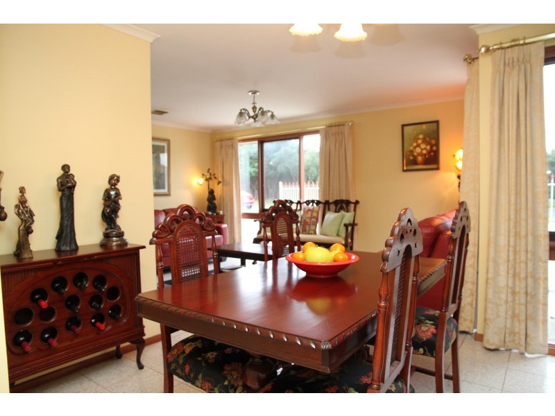 12 Allied Drive, Carrum Downs VIC 3201