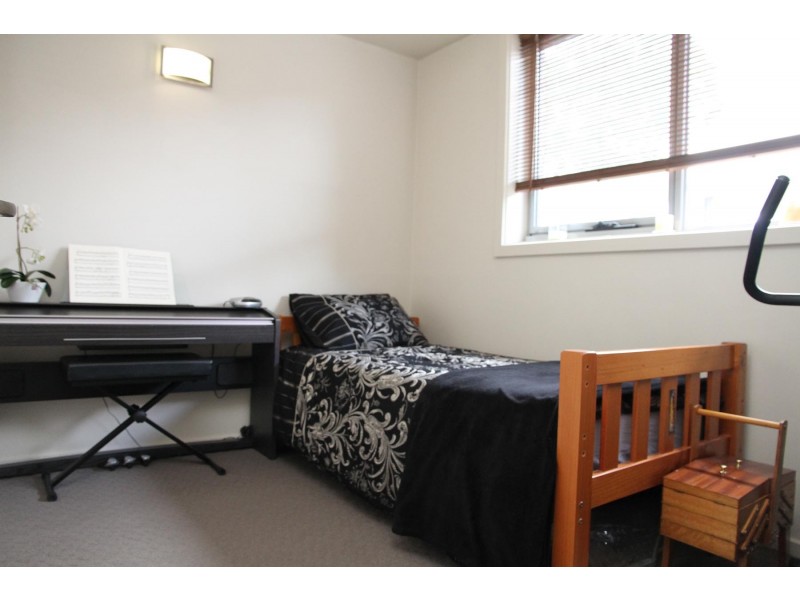 2/93 Dandenong Road East, Frankston VIC 3199