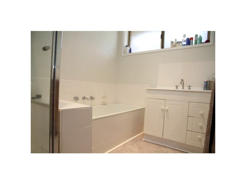 2 Marisa Court, Carrum Downs VIC 3201