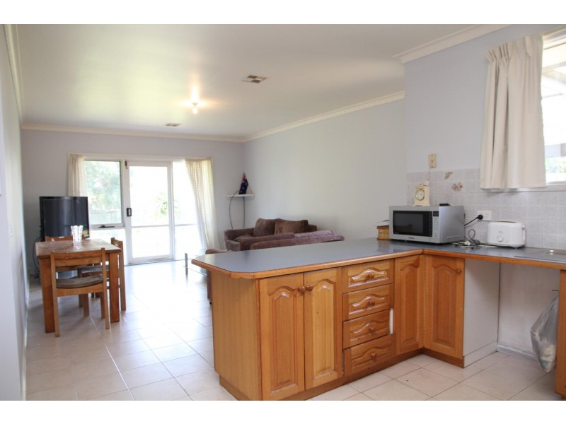 4 Duke Court, Skye VIC 3977