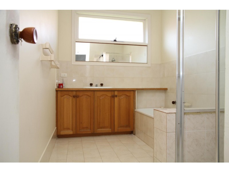4 Duke Court, Skye VIC 3977