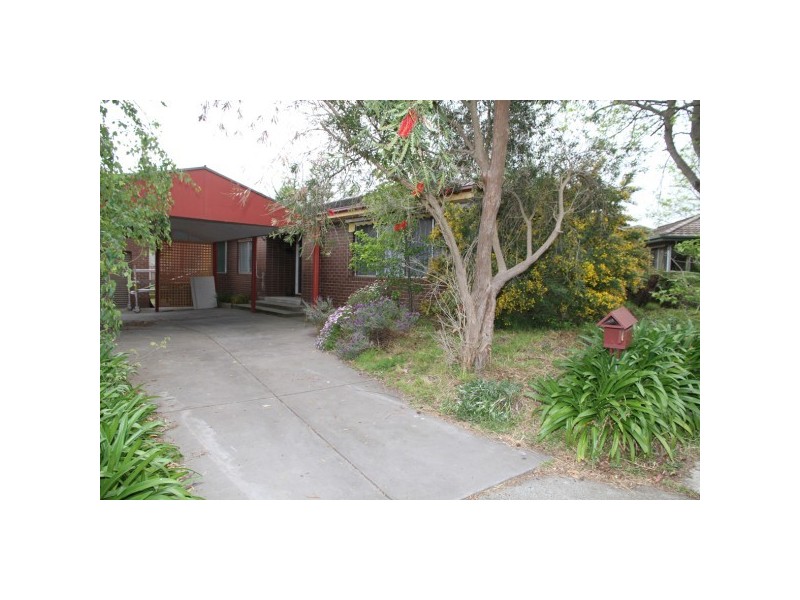 4 Charon Court, Frankston VIC 3199