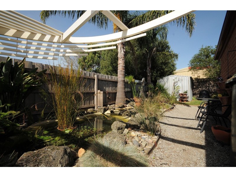 97 Rangeview Drive, Skye VIC 3977