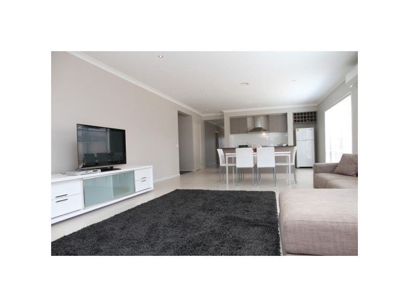 28 Wodalla Circuit, Sandhurst VIC 3977