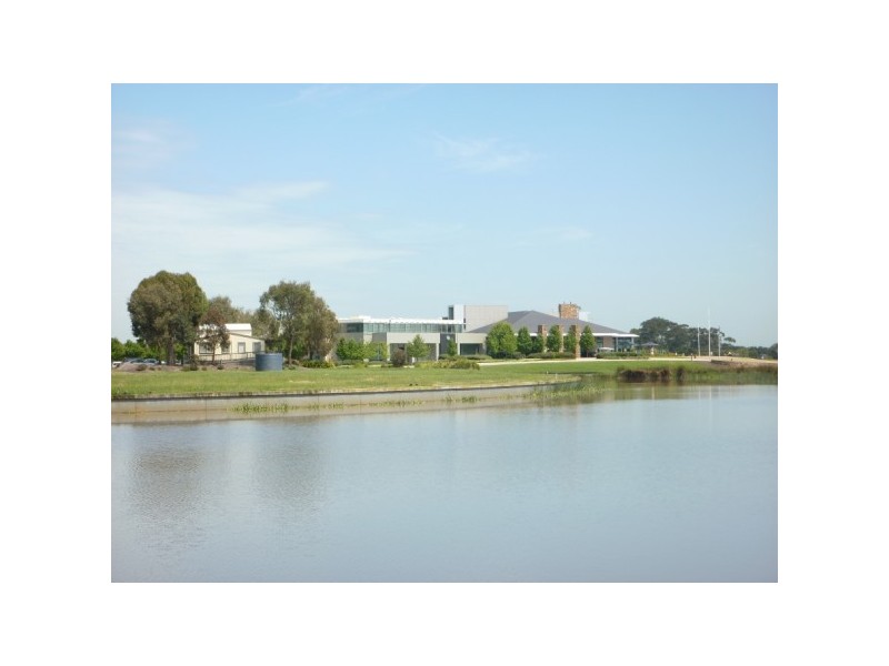 28 Crampton Chase, Sandhurst VIC 3977