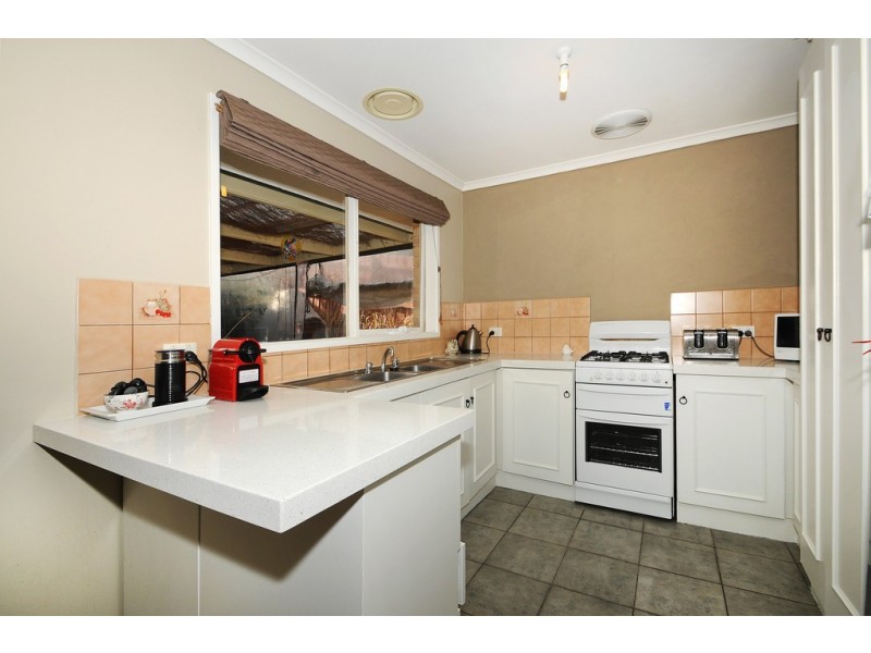 15 Tattler Street, Carrum Downs VIC 3201