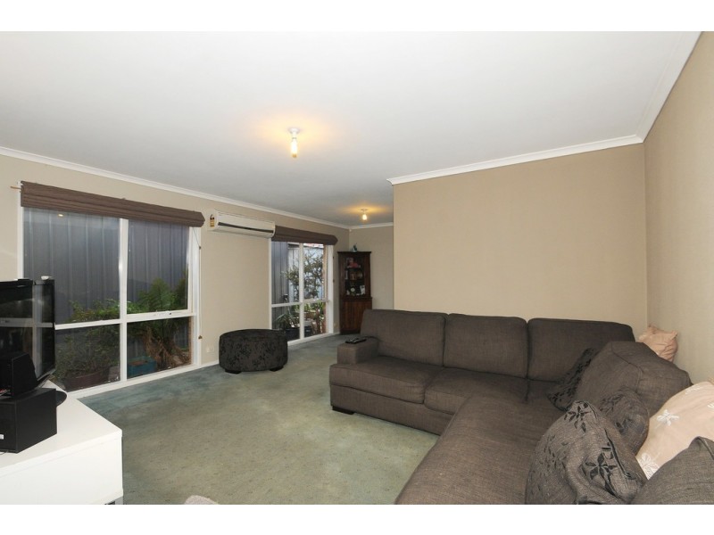 15 Tattler Street, Carrum Downs VIC 3201