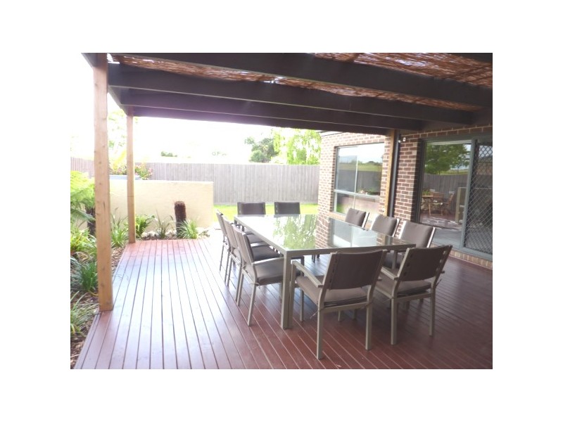 17 Sky Way, Carrum Downs VIC 3201