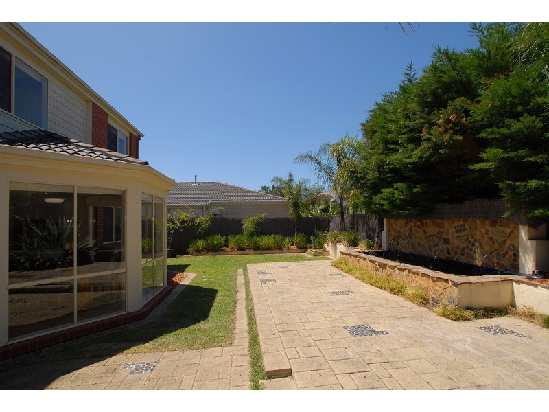 14 Stephanie Court, Patterson Lakes VIC 3197