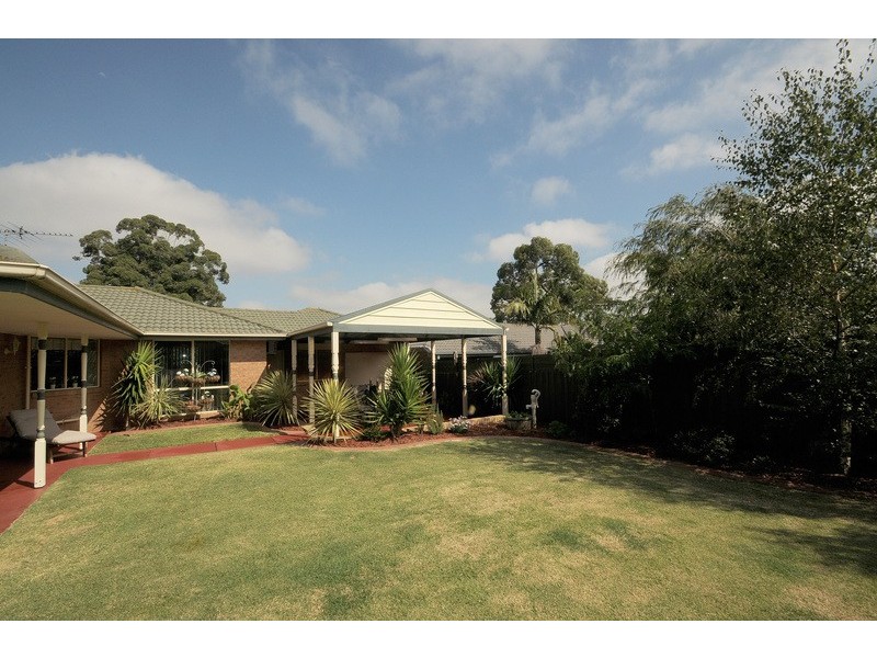 8 Jason Rd, Carrum Downs VIC 3201