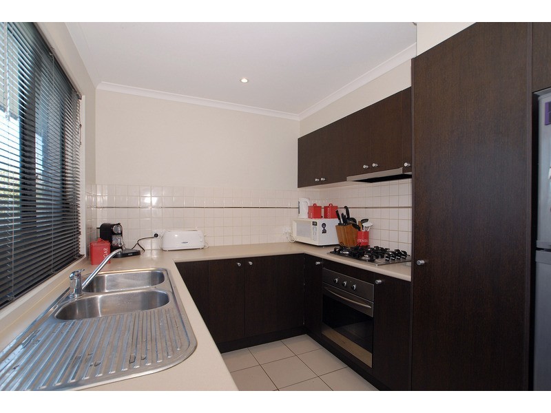 9 Garnet Close, Skye VIC 3977