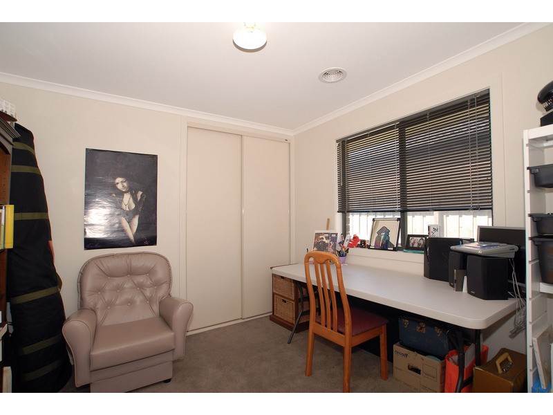 9 Garnet Close, Skye VIC 3977