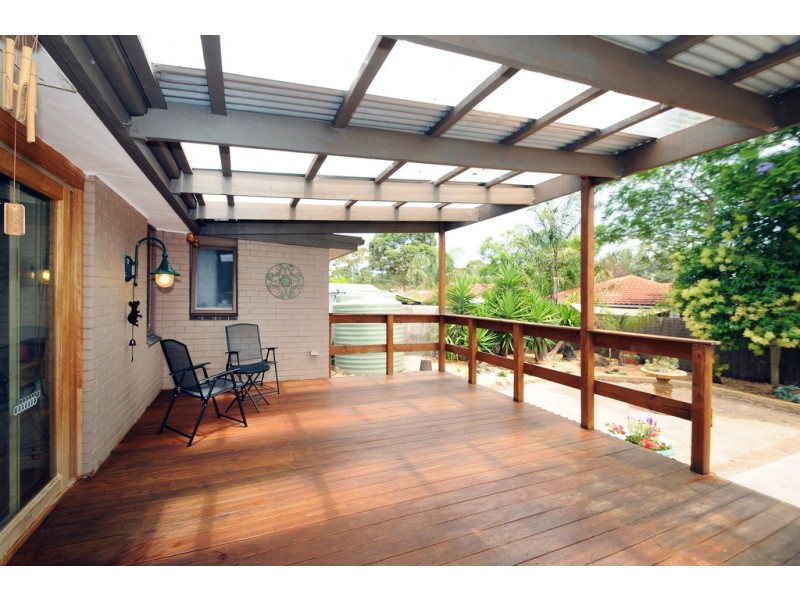 22 Bunarong Drive, Frankston VIC 3199