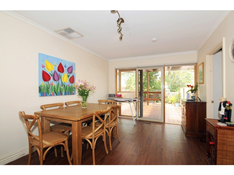 22 Bunarong Drive, Frankston VIC 3199