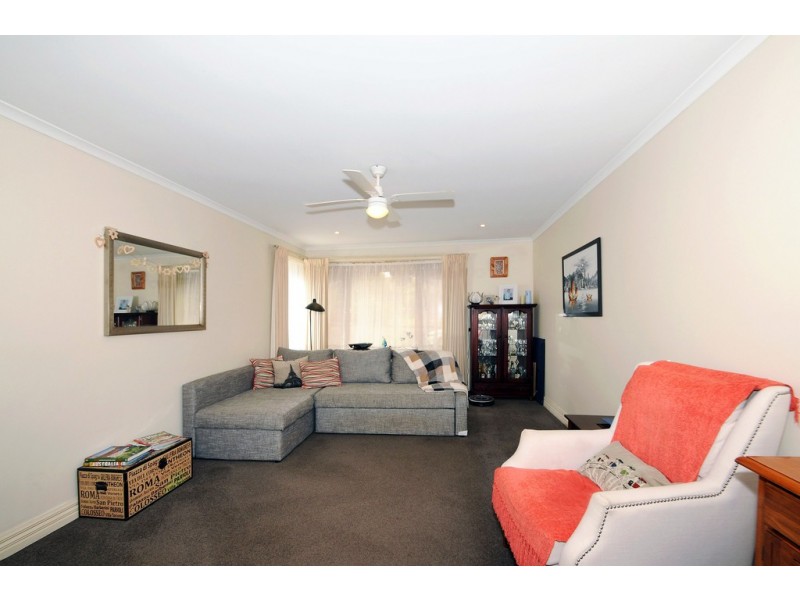 22 Bunarong Drive, Frankston VIC 3199