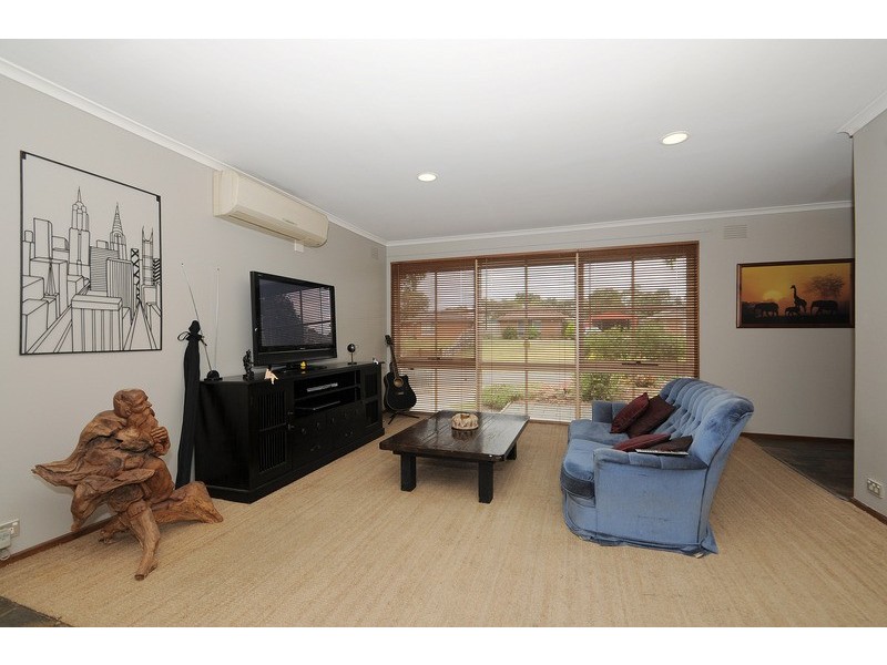 6 Thornbill Drive, Carrum Downs VIC 3201