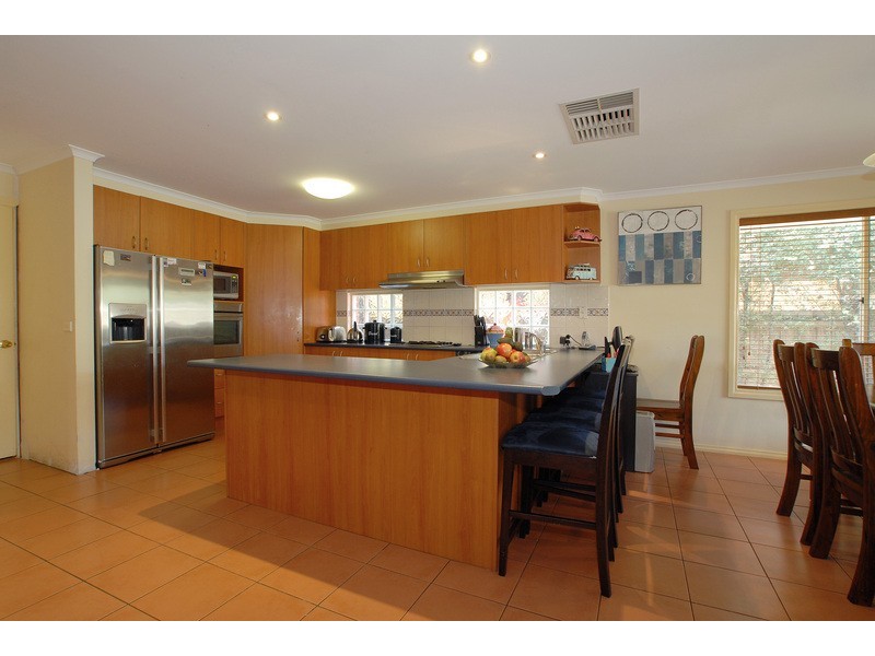 20 Captain Cook Close, Skye VIC 3977