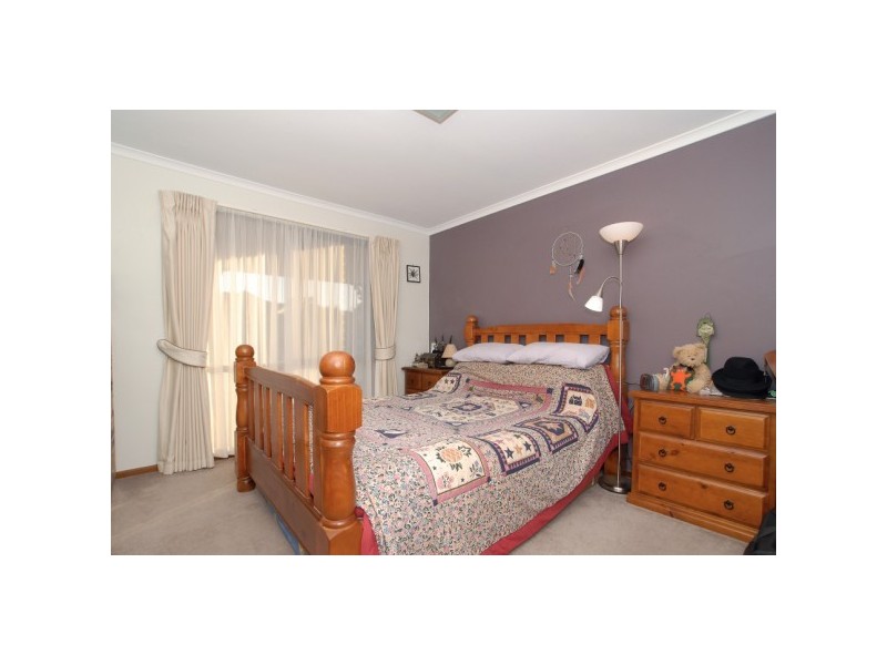 4 Ella Paige Place, Carrum Downs VIC 3201