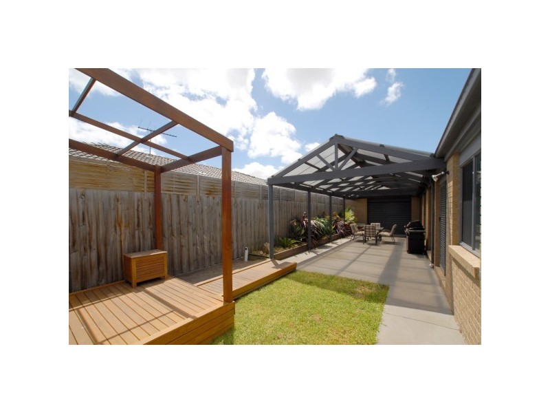 4 Ella Paige Place, Carrum Downs VIC 3201