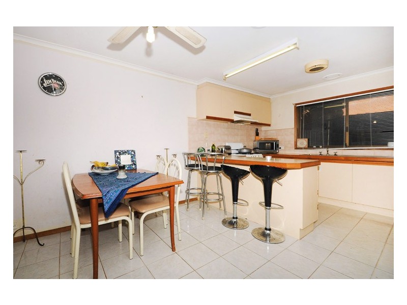 5 Honeyeater Place, Carrum Downs VIC 3201