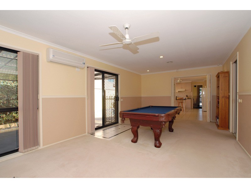 8 Alfred Deakin Grove, Skye VIC 3977