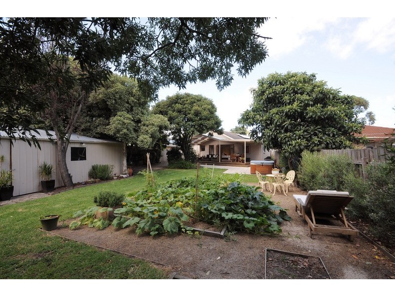 13 Hamilton Grove, Frankston South VIC 3199