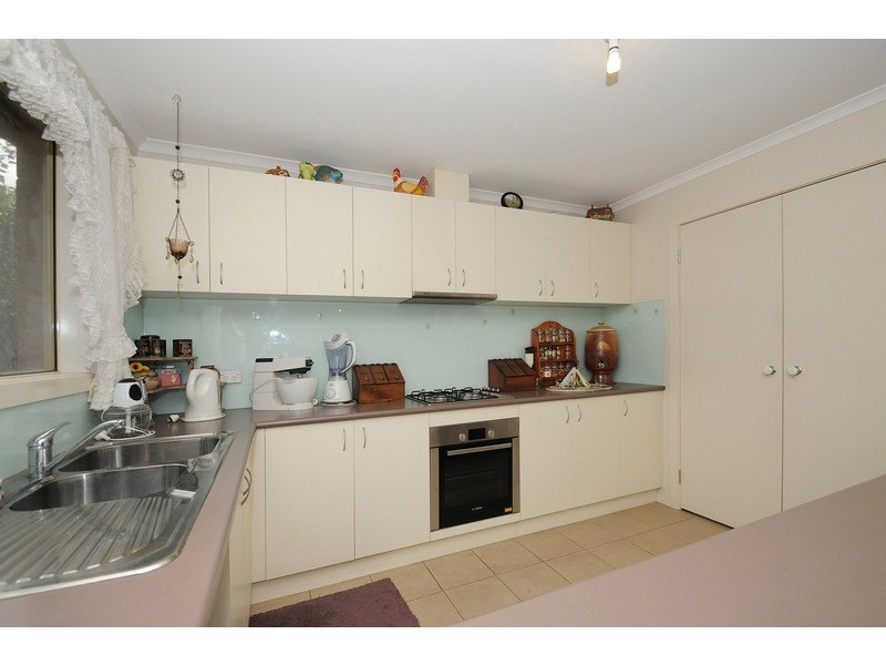 16/2 Edward Street, Langwarrin VIC 3910