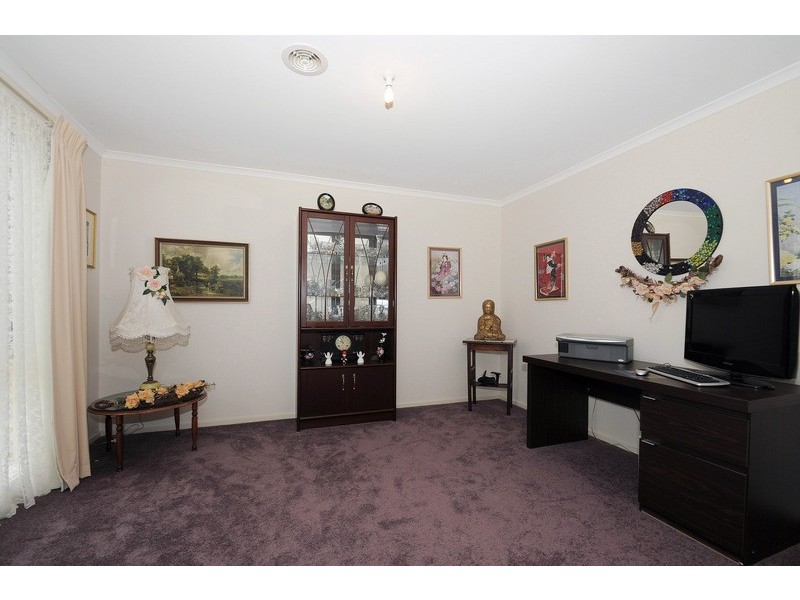 16/2 Edward Street, Langwarrin VIC 3910