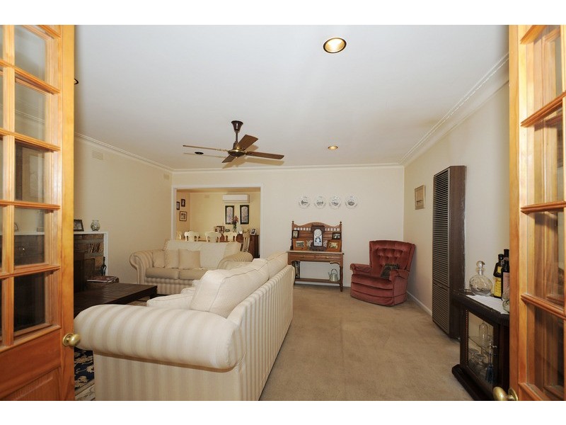 37 Meerlu Avenue, Frankston VIC 3199