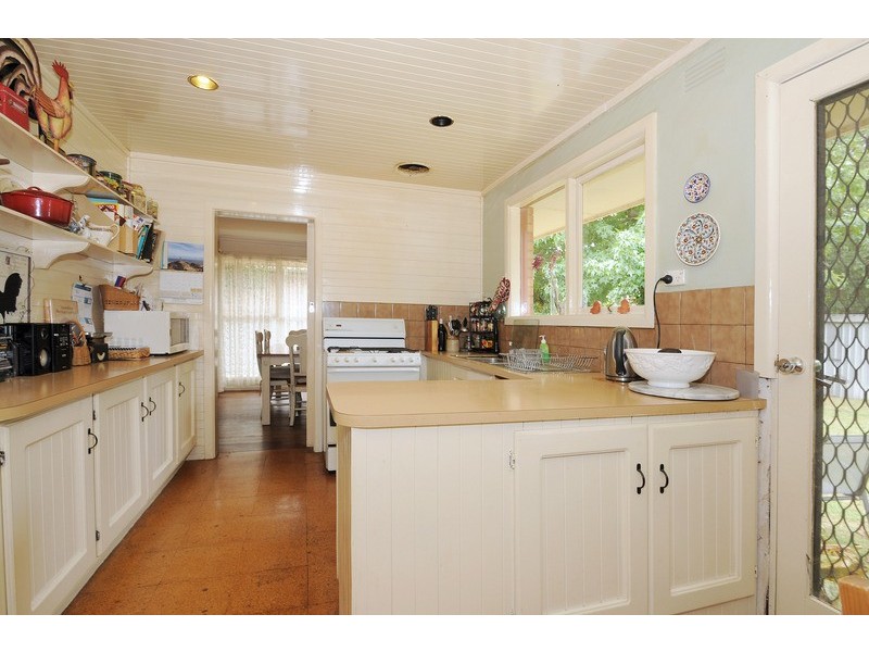 37 Meerlu Avenue, Frankston VIC 3199