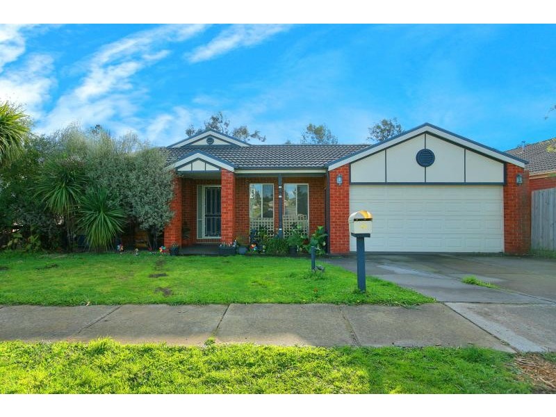40 Veronica Drive, Skye VIC 3977