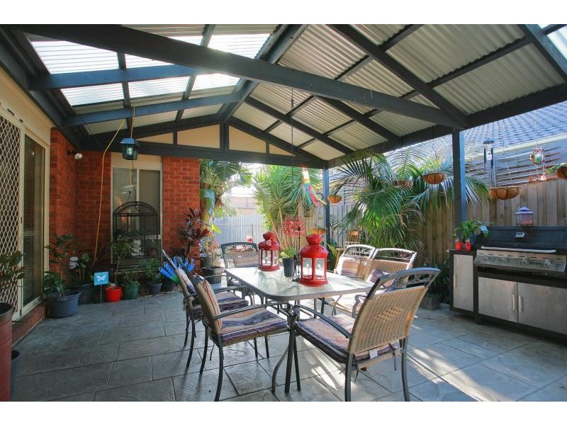 40 Veronica Drive, Skye VIC 3977