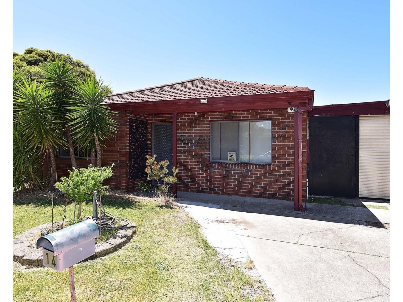 14 James McFarlane Wynd, Skye VIC 3977