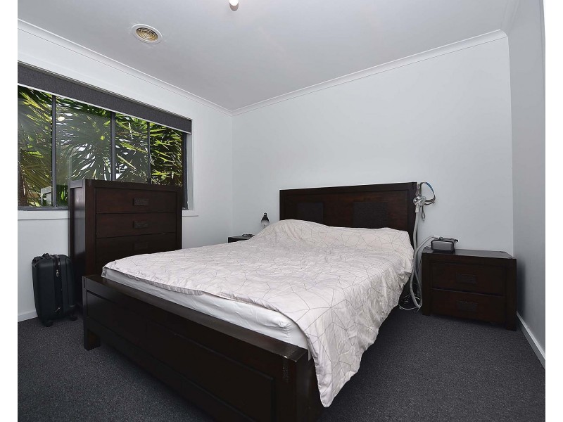 14 James McFarlane Wynd, Skye VIC 3977