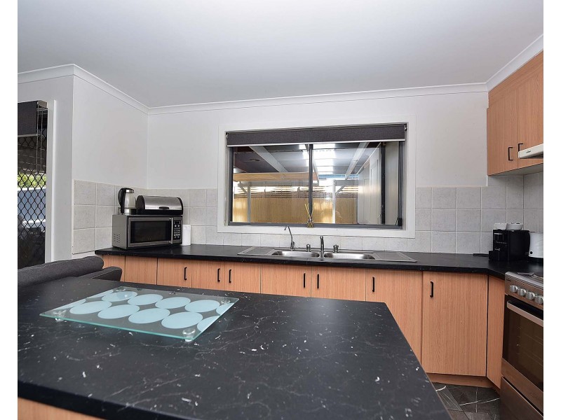 14 James McFarlane Wynd, Skye VIC 3977