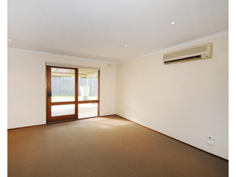 32 Quarrion Drive, Carrum Downs VIC 3201