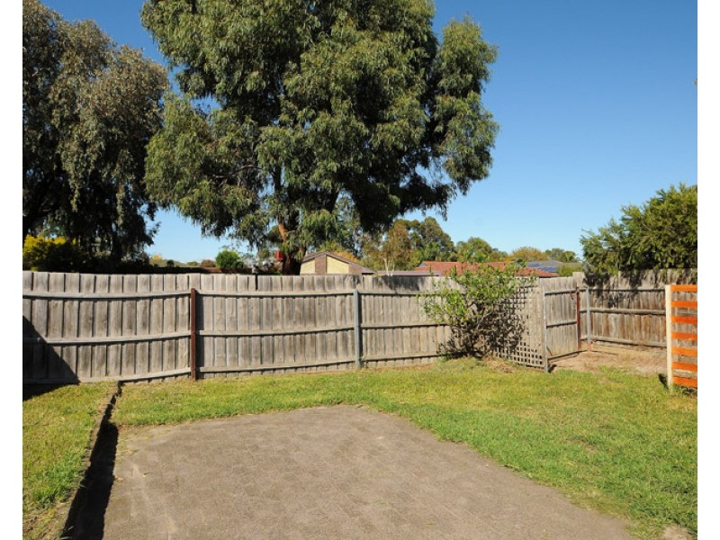 32 Quarrion Drive, Carrum Downs VIC 3201