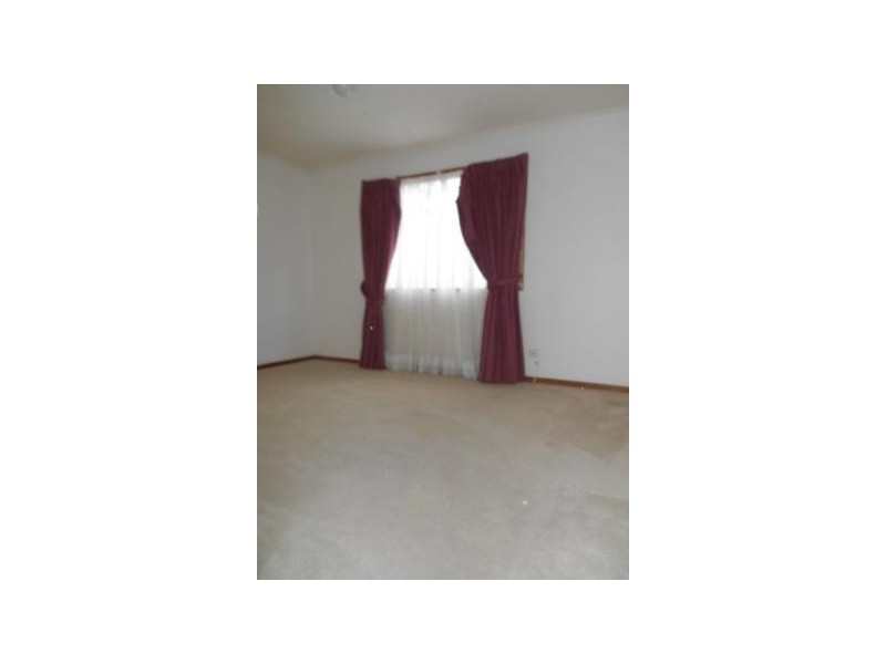 25 Parkdale Drive, Carrum Downs VIC 3201