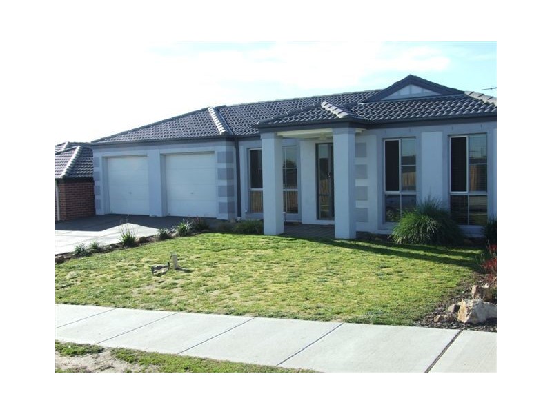 3 Triumph Way, Skye VIC 3977