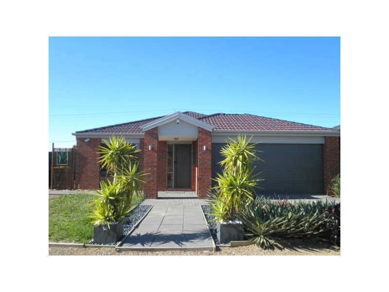 19 Scarlett Avenue, Carrum Downs VIC 3201