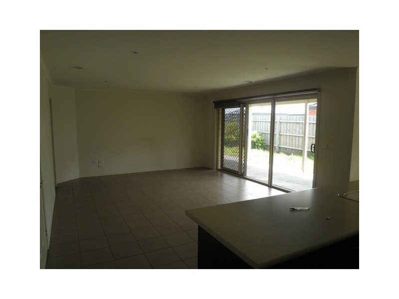 29 Clifton Grove, Carrum Downs VIC 3201