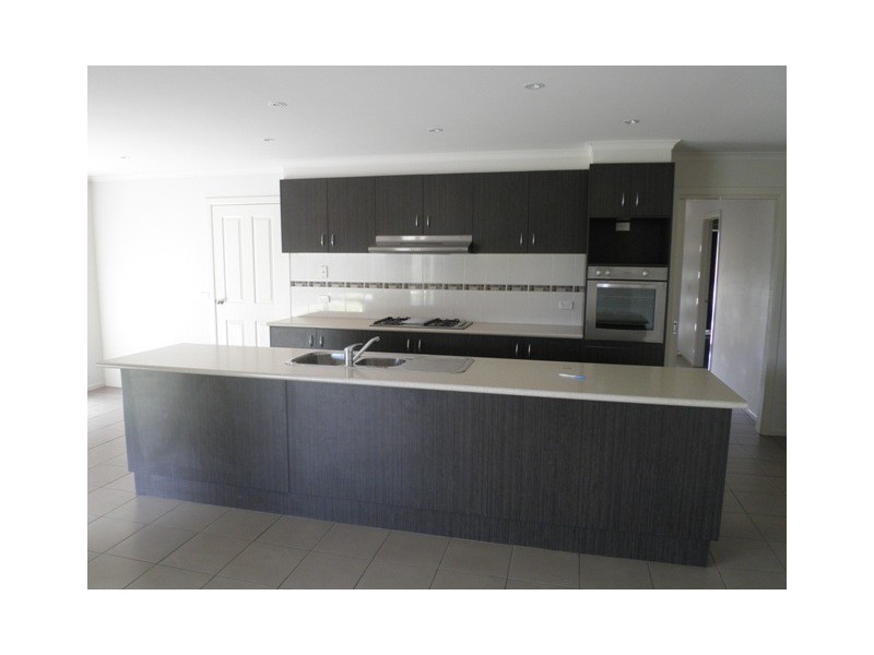 29 Clifton Grove, Carrum Downs VIC 3201