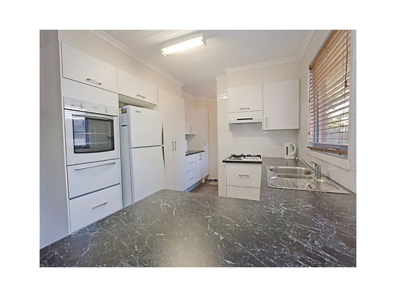 34 Rowellyn Drive, Carrum Downs VIC 3201