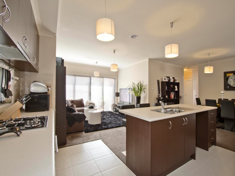 2/36 McComb Boulevard, Frankston South VIC 3199