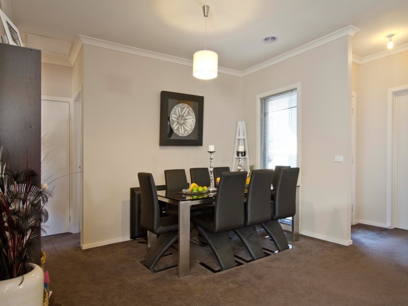 2/36 McComb Boulevard, Frankston South VIC 3199