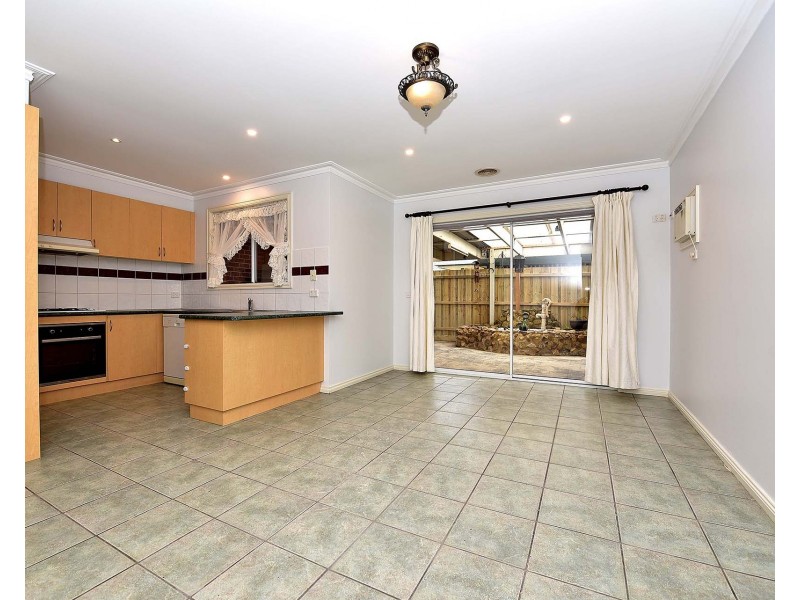 98 Rangeview Drive, Skye VIC 3977