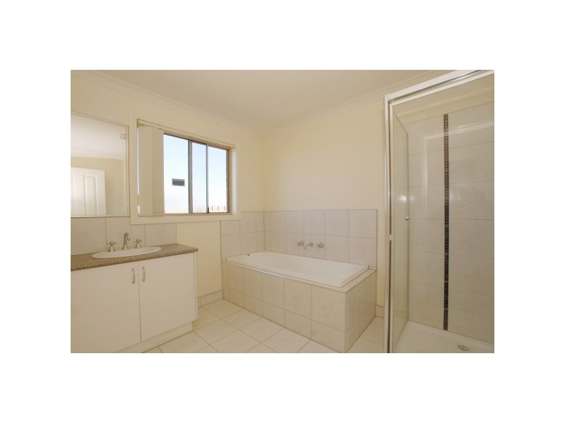 7 Garnet Close, Skye VIC 3977